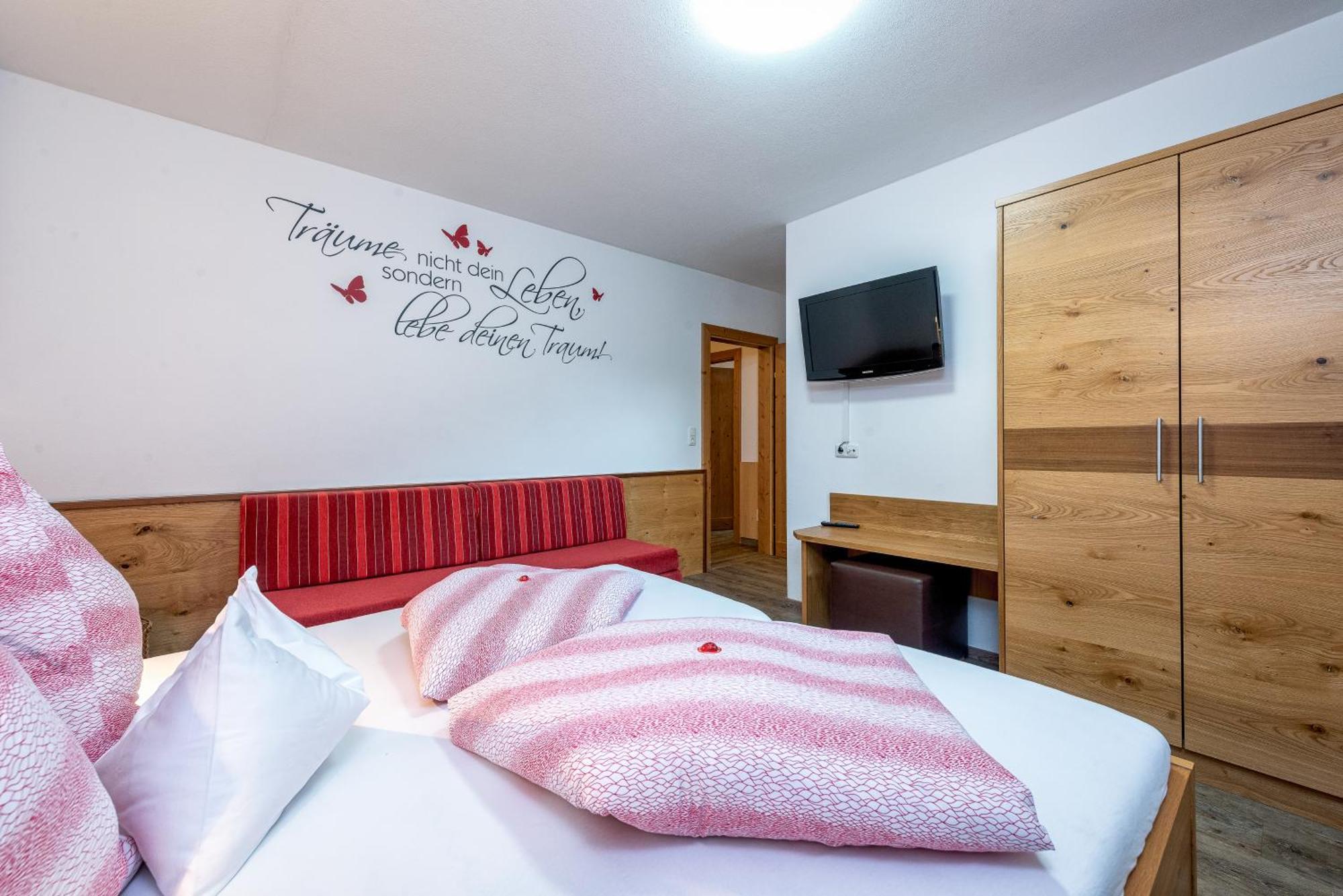 AlpenLiving Appartement Mayrhofen Buitenkant foto